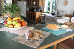 turtle-rocks-oceanfront-bed-and-breakfast-trinidad-ca-dessert-3