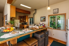 Turtle Rocks Inn  - a bed and breakfast on California's North Coast.